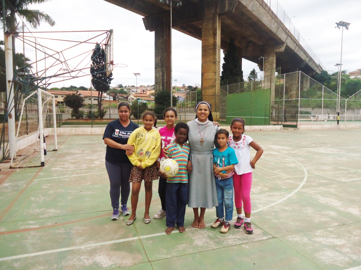 DSC02105 Crianças da Vila dos Meninos se divertem nas Férias da AAF