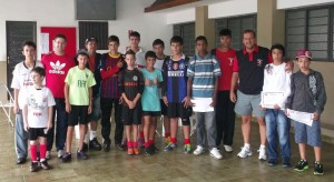 DSCF1401 1280x7031 300x164 1 Alunos do Prof. Dito Manivela recebem certificados no clube