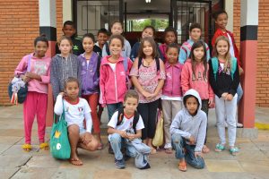 Projeto social beneficia dezenas de crianças