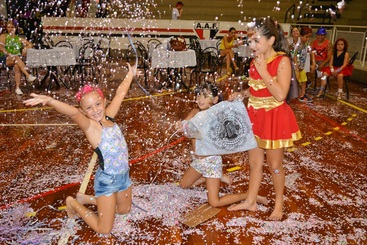 Famílias se divertem nas matinês 2018 na AAF