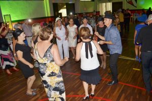 Seresta do Chapéu animou o público na A.A.Ferroviária