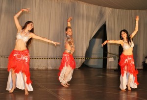 IMG 1203 1280x874 300x204 1 Espetáculo de Dança do Ventre encanta público na AAF