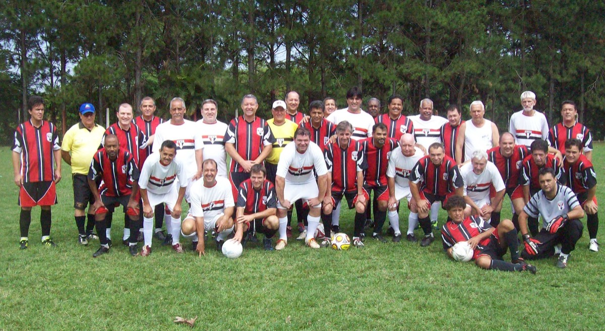 veteranos Veteranos da A.A.Ferroviária vencem Saltenses com goleada