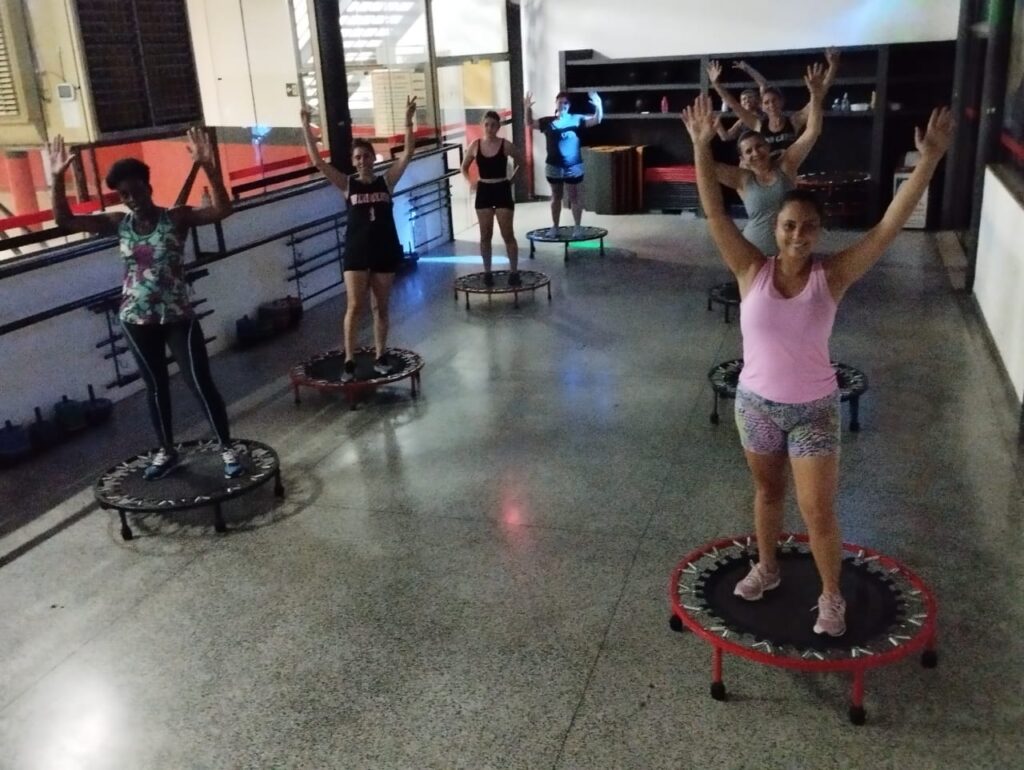 WhatsApp Image 2023 01 27 at 12.02.25 1 Aulas de Fitness Coletivo são sucesso na A.A.Ferroviária! Participe você também!