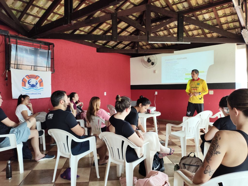 WhatsApp Image 2024 12 19 at 21.50.28 2 1 Treinamento de emergências aquáticas é realizado na AAF