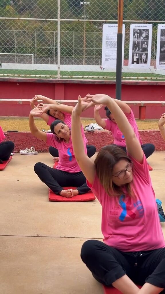5 de outubro 3 1 AAF promove aulão de yoga em manhã especial do Outubro Rosa