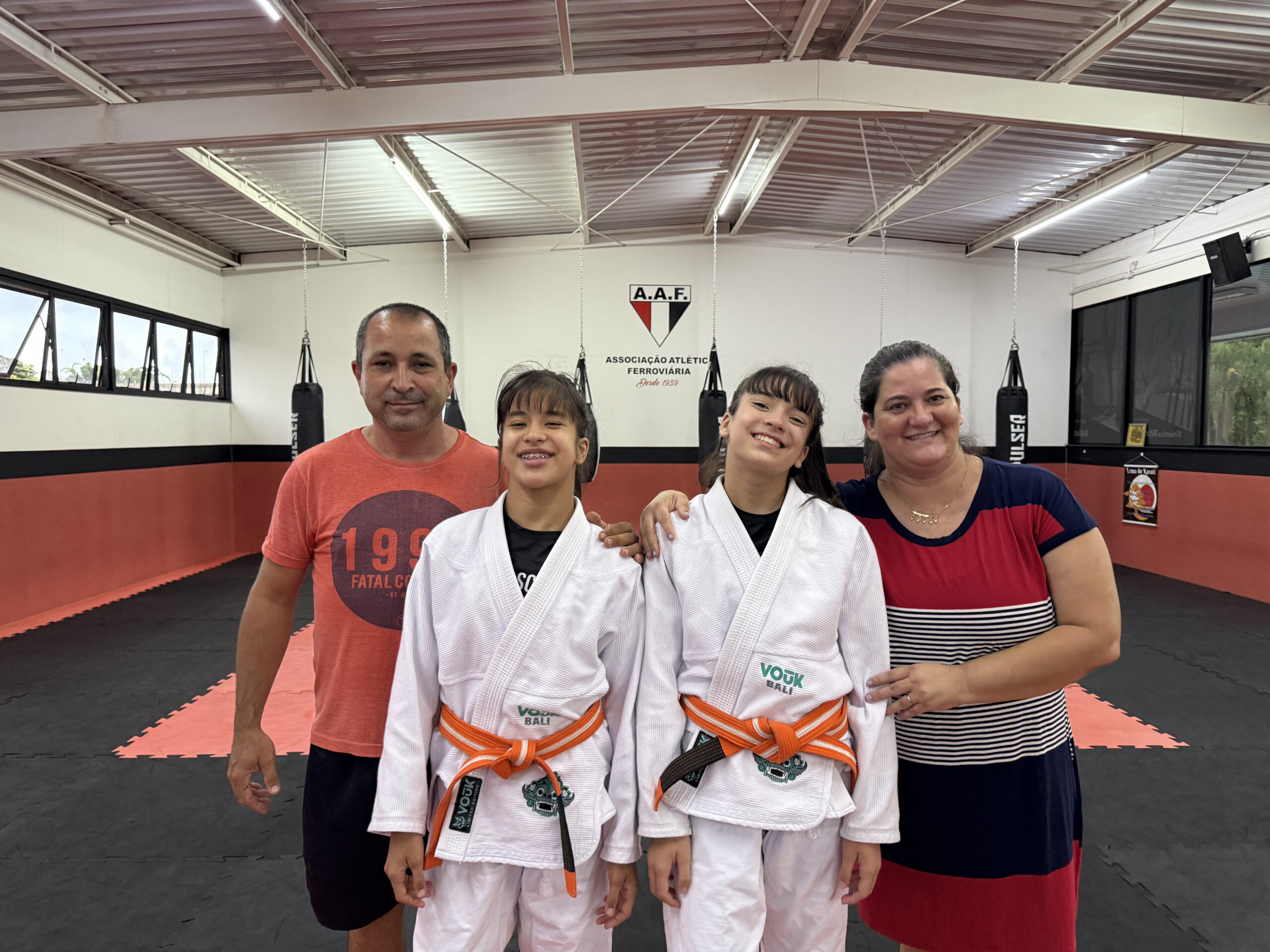 IMG 2808 2 scaled Gêmeas Isabela e Isadora chegam à AAF como novas sócias-atletas e representarão o clube nos torneios de jiu-jitsu