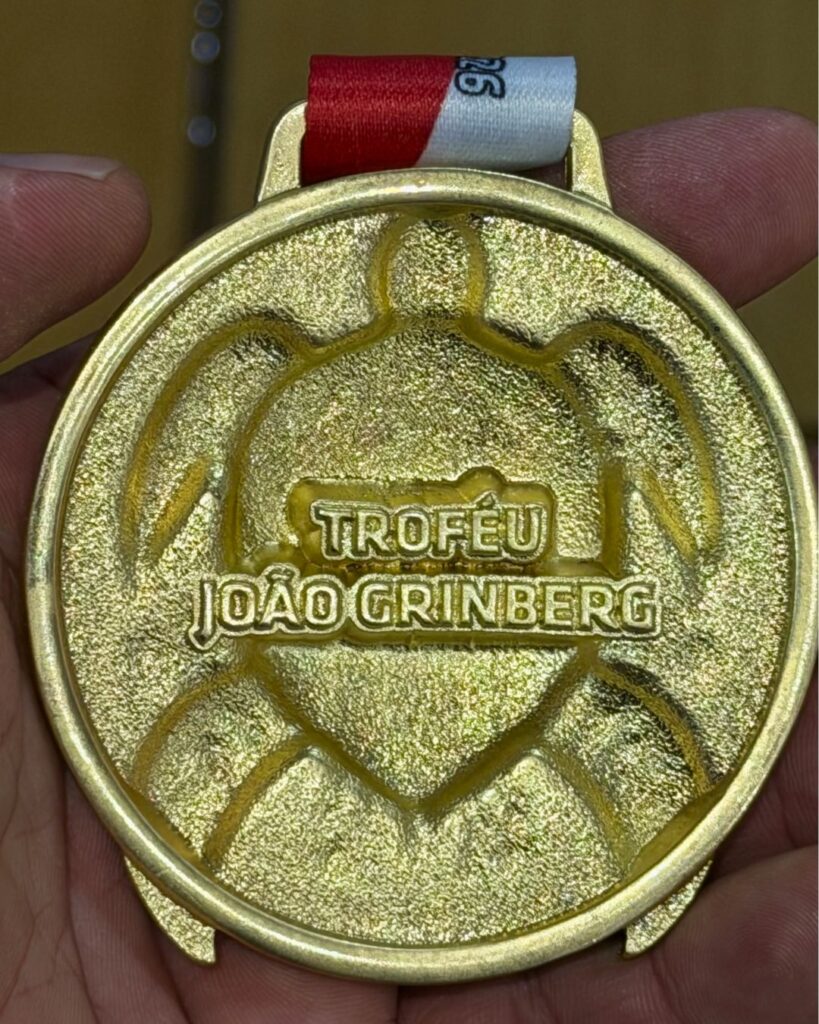 3 Aos 96 anos João Grimberg conquista quatro ouros e bate recorde paulista no Open Paulista de Masters de Natação 2026