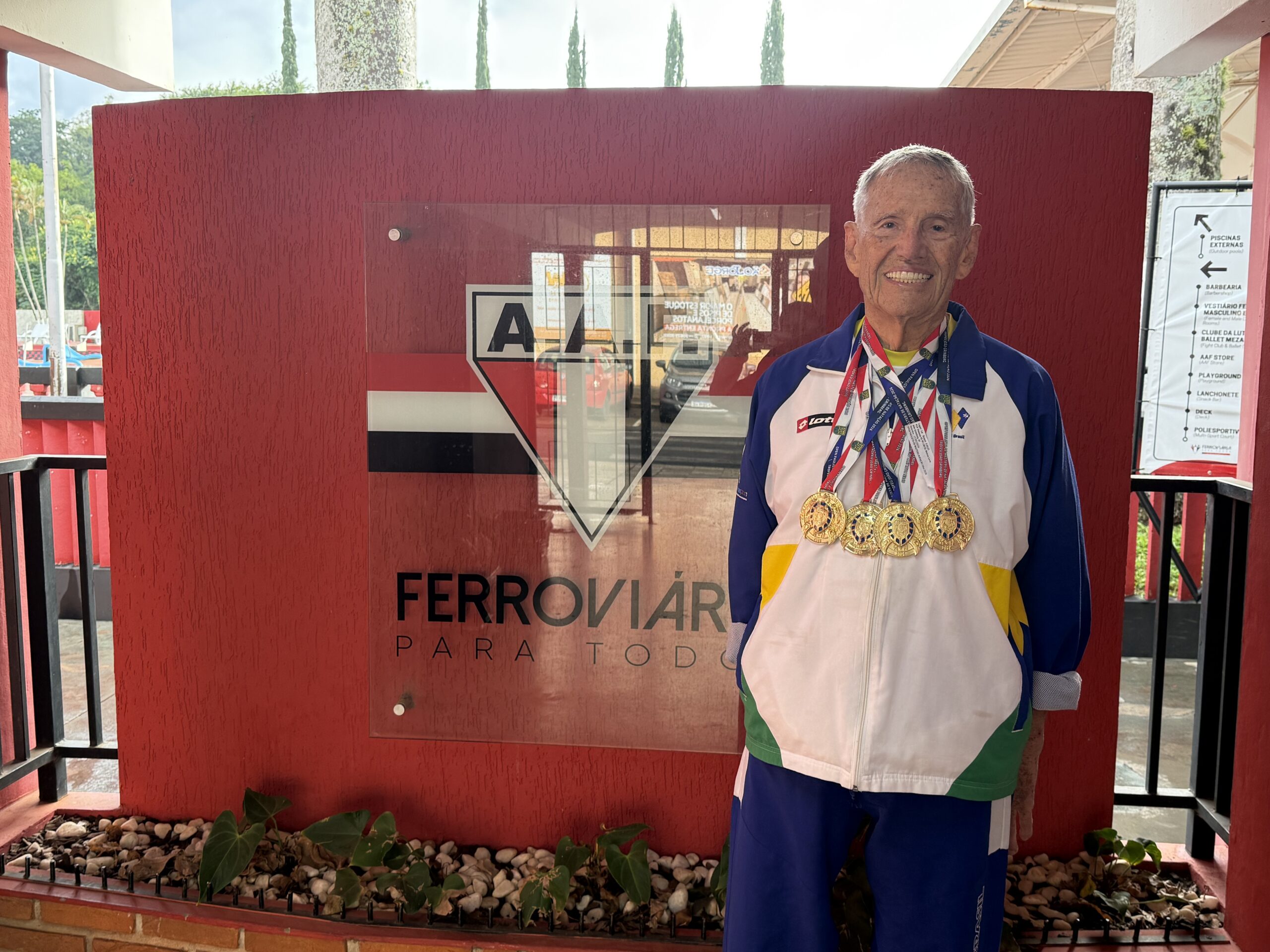 IMG 0693 scaled Aos 96 anos João Grimberg conquista quatro ouros e bate recorde paulista no Open Paulista de Masters de Natação 2026